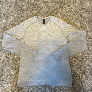Men’s Lululemon L/S Shirt